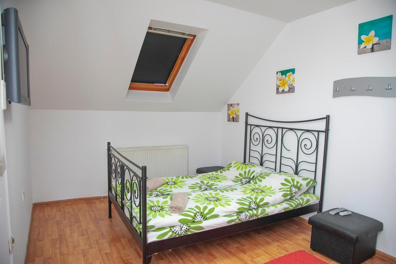 Xxl-House Lägenhet Târgu-Mureş Exteriör bild