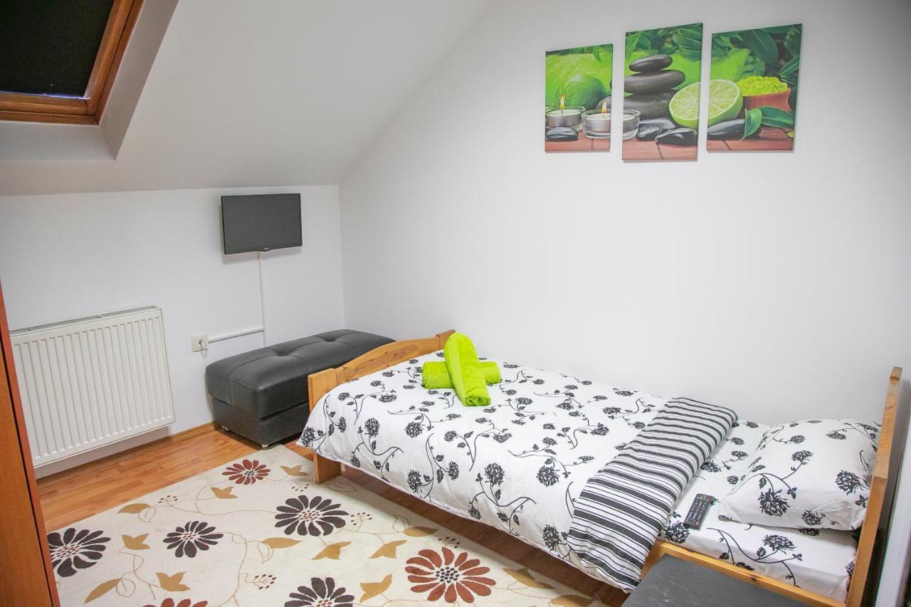 Xxl-House Lägenhet Târgu-Mureş Exteriör bild