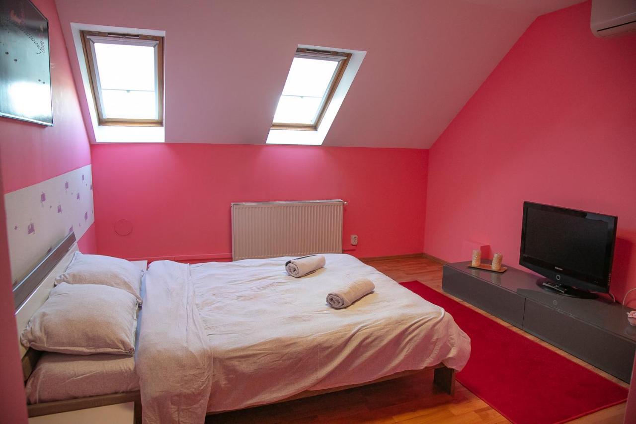 Xxl-House Lägenhet Târgu-Mureş Exteriör bild